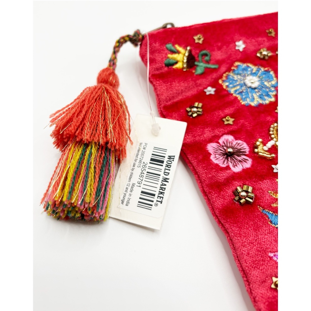 NWT Embroidered beaded velvet pouch - Picture 3 of 5